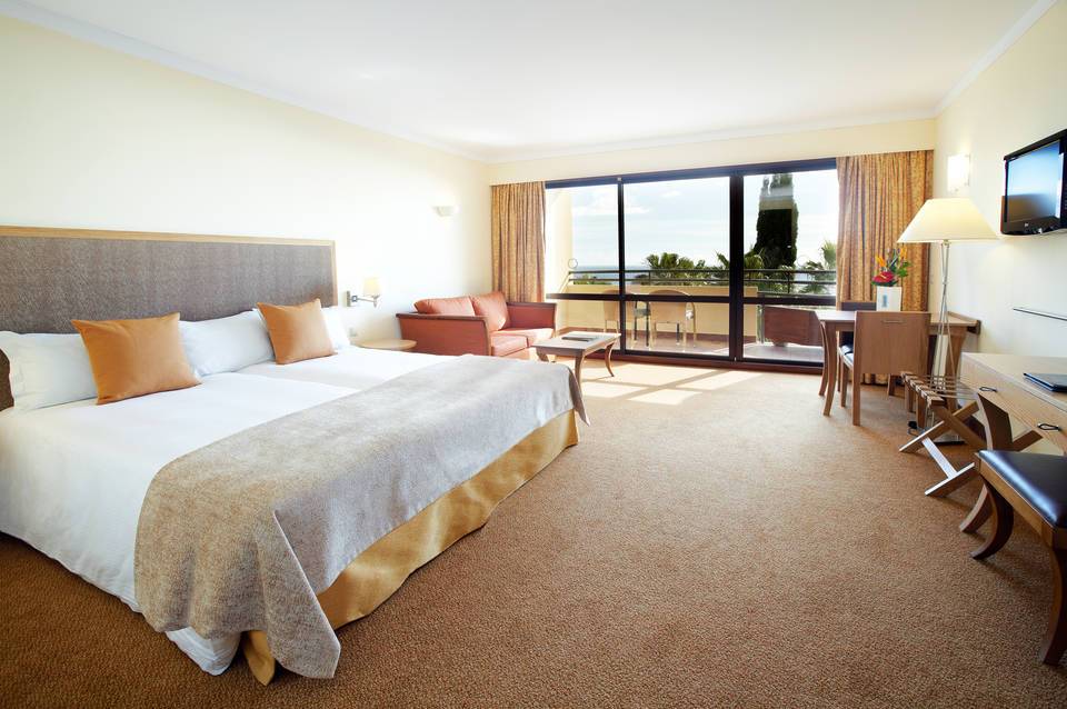 Suite Hotel Eden Mar 5