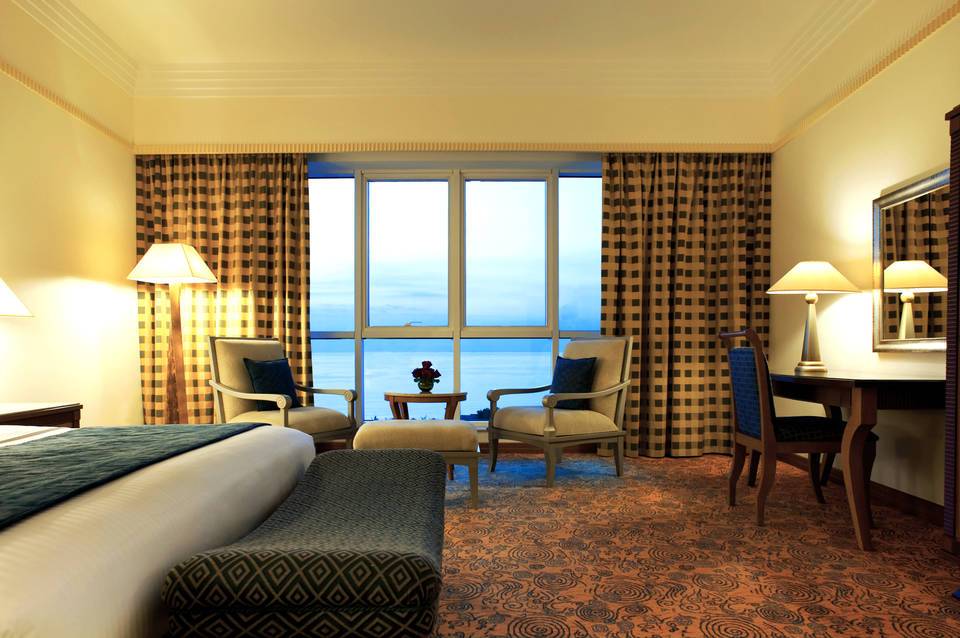 Le Meridien Al Aqah Beach Resort 4
