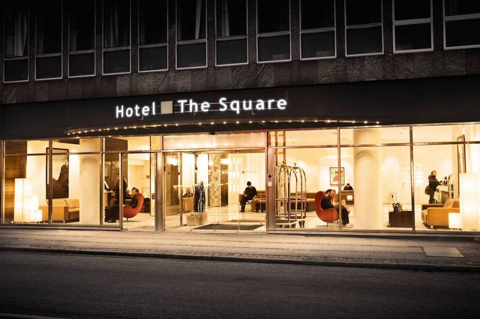 The Square 4
