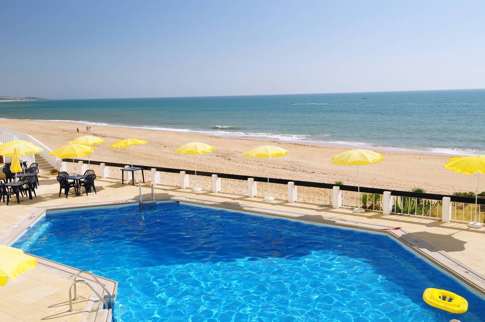 Casa de Sada Algarve Beach Resort, Curio Collection by Hilton 4