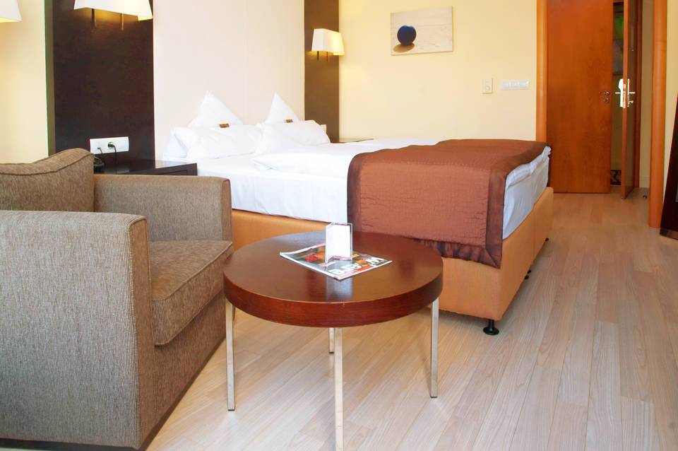 Lion's Garden Hotel Budapest 3
