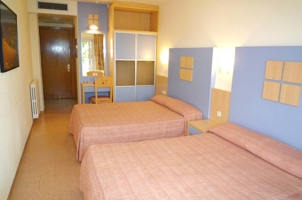 Caprici Beach Hotel & Spa 5