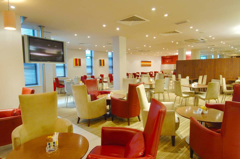 Holiday Inn Express London - Croydon 3