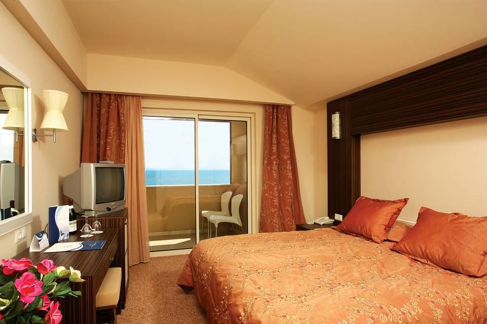 Crystal Family Comfort Collection 4
