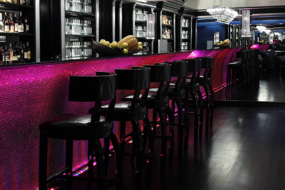 Leon's Place Hotel 5