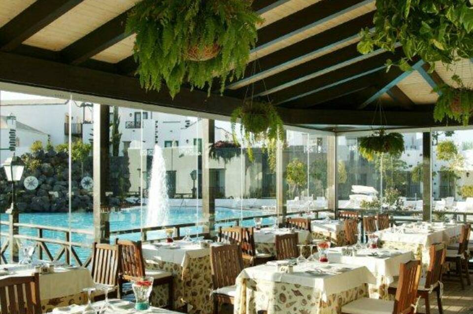 Hotel LIVVO Volcan Lanzarote 5