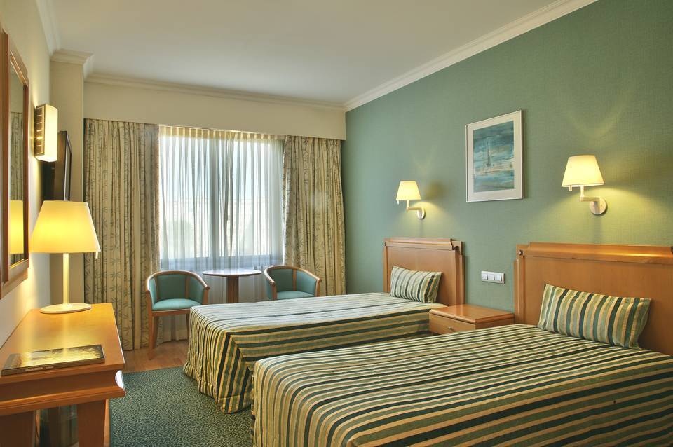 SANA Metropolitan Hotel 2