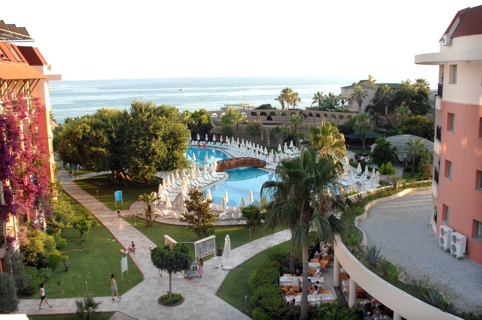 Palmeras Beach Hotel 2