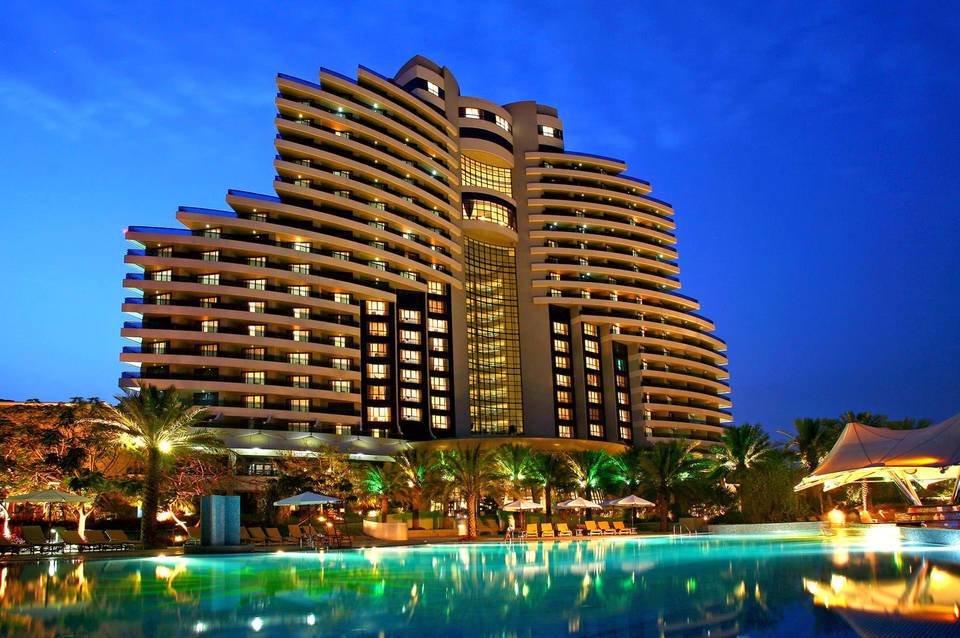 Le Meridien Al Aqah Beach Resort 1