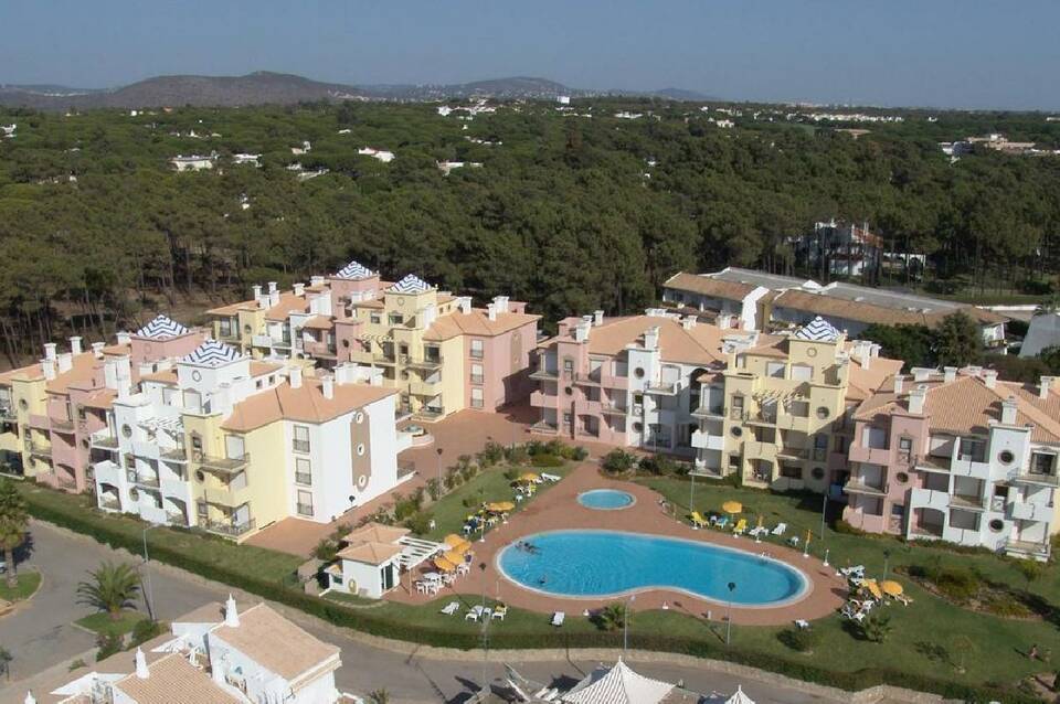 Eden Village Apartamentos 1