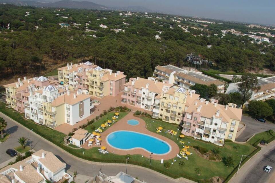 Eden Village Apartamentos 4