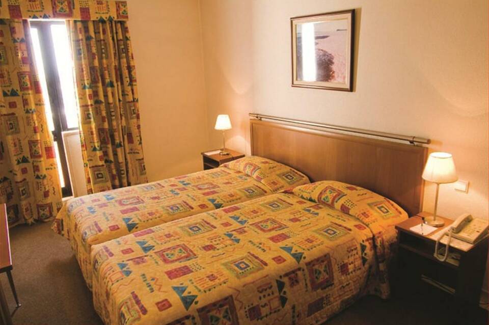 Holiday Inn Express & Suites Lisbon - Príncipe Real 4
