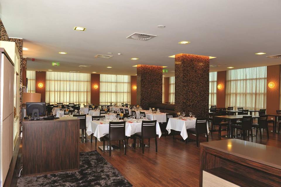 Axis Porto Business & Spa Hotel 3