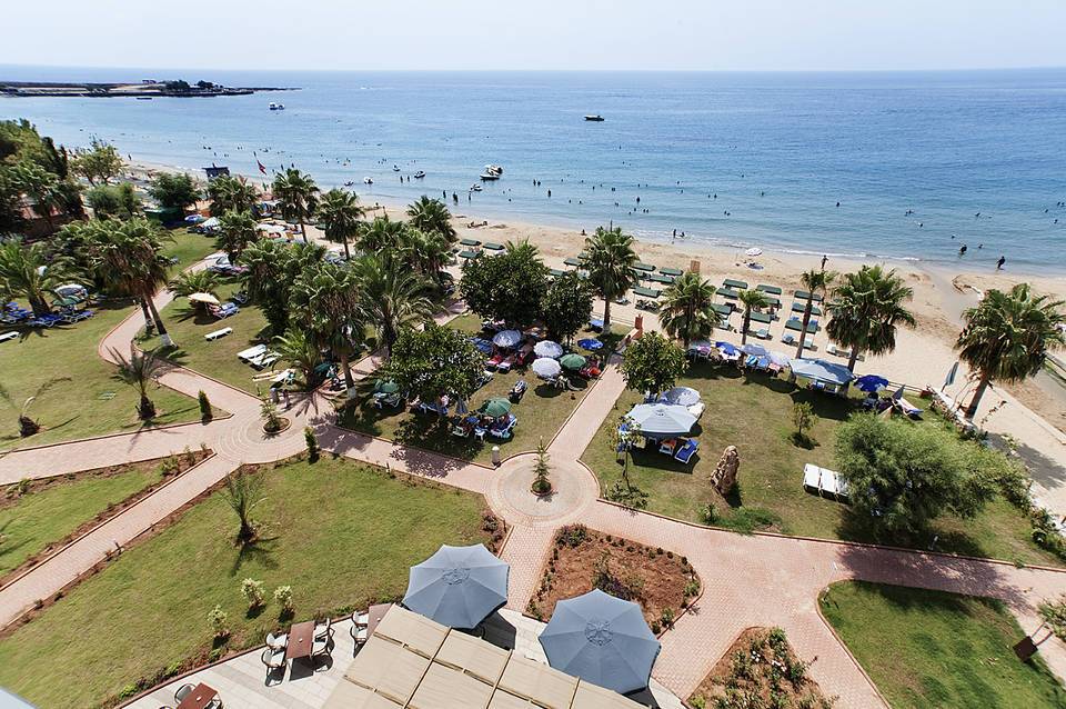 Venessa Beach 3