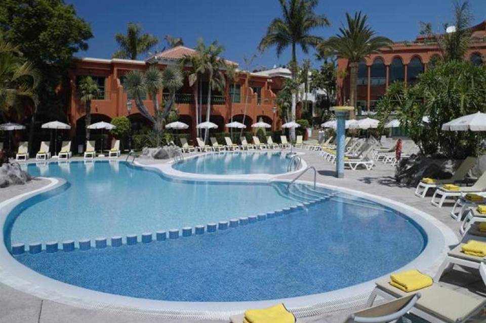 ADRIAN Hoteles Colón Guanahaní 1