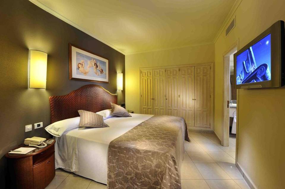 ADRIAN Hoteles Colón Guanahaní 4