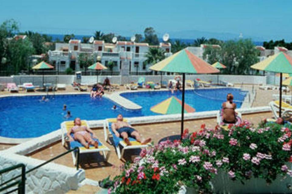 Coral Ocean View Hotel 2
