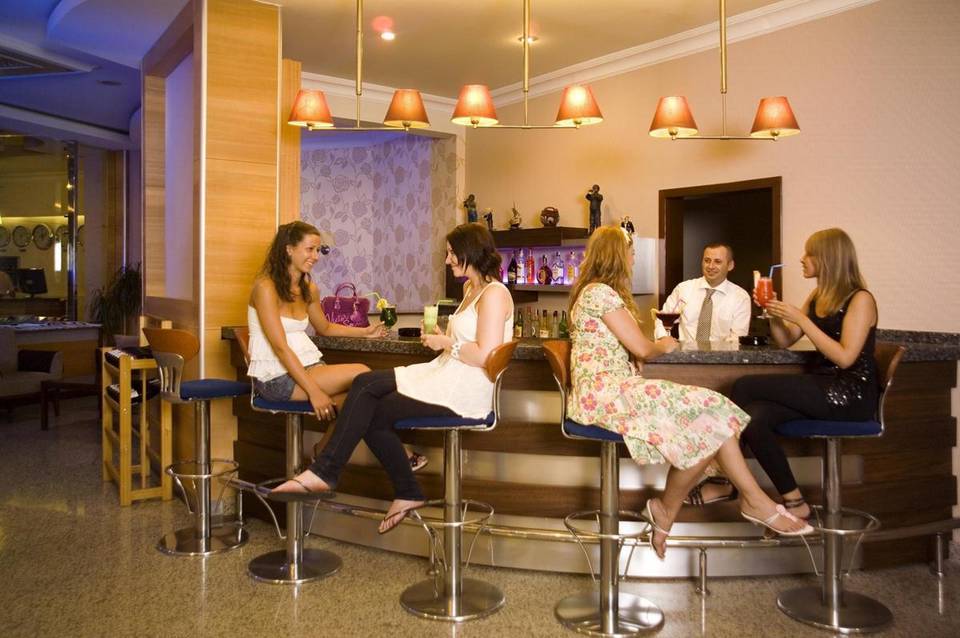 Riviera Hotel & Spa 5