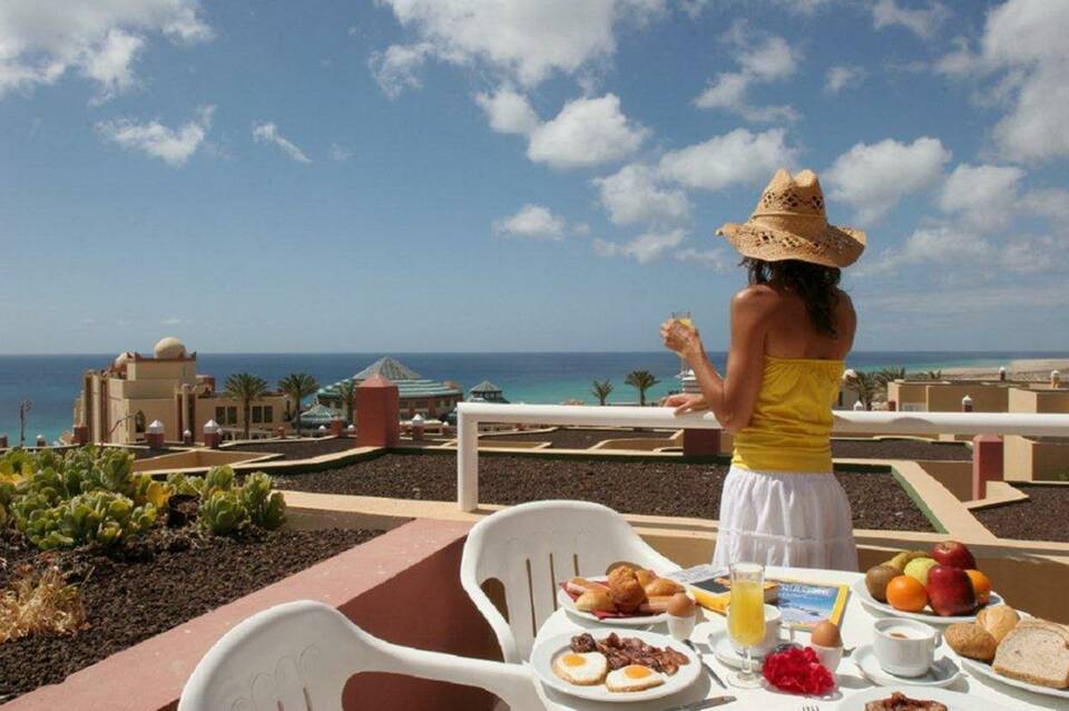 Hotel Esmeralda Maris by LIVVO 2