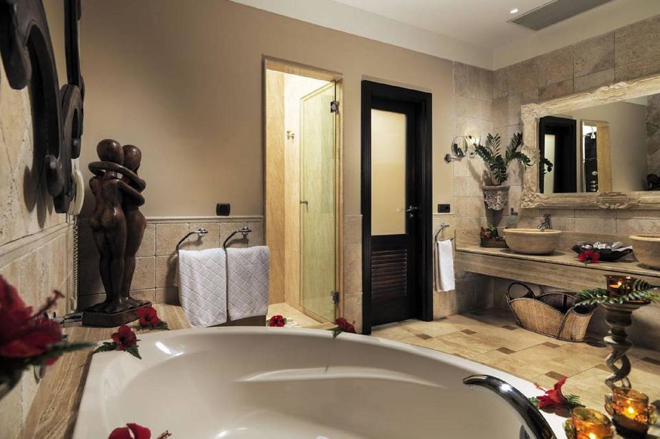 Hotel Royal Garden Villas & Spa 4