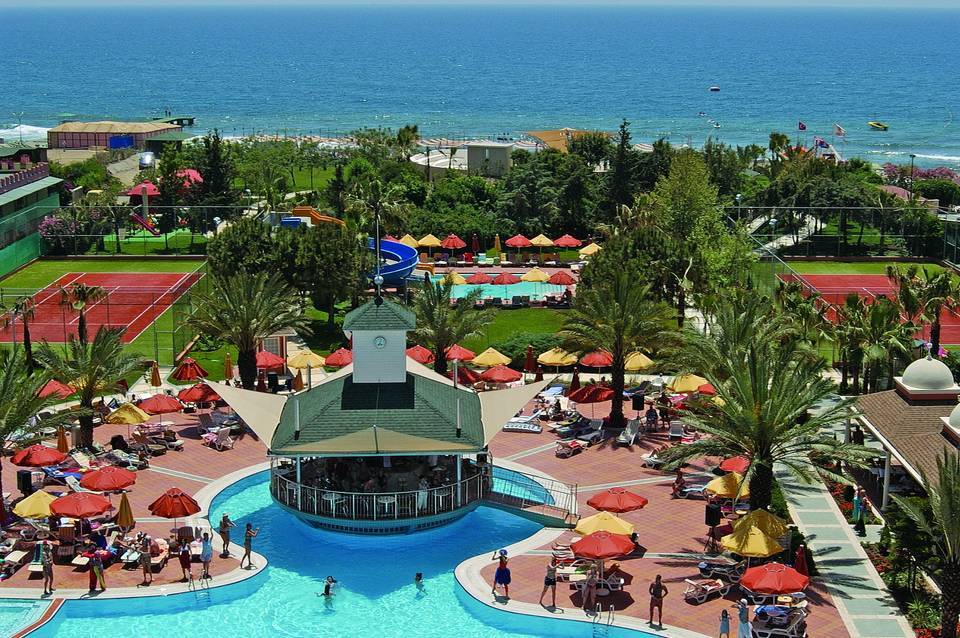 Insula Resort & Spa 3