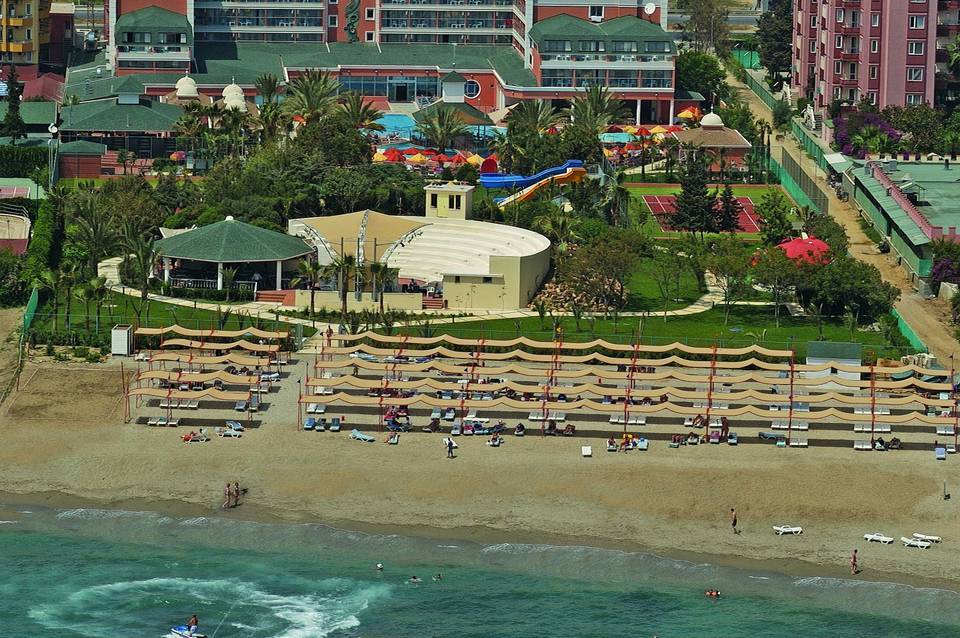 Insula Resort & Spa 4