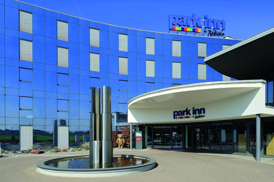 Radisson Hotel Zurich Airport 1