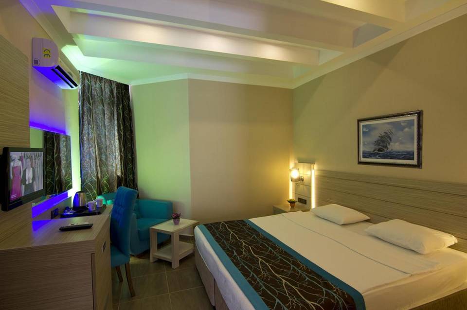 Kaila Beach Hotel 3