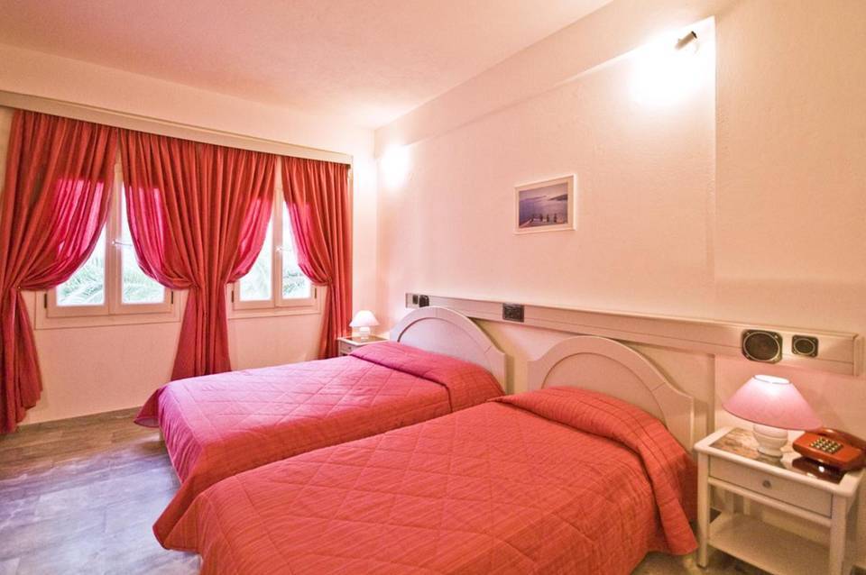 Strogili Hotel 4