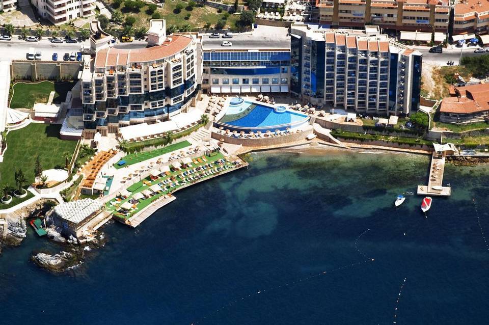 Charisma De Luxe Hotel 2