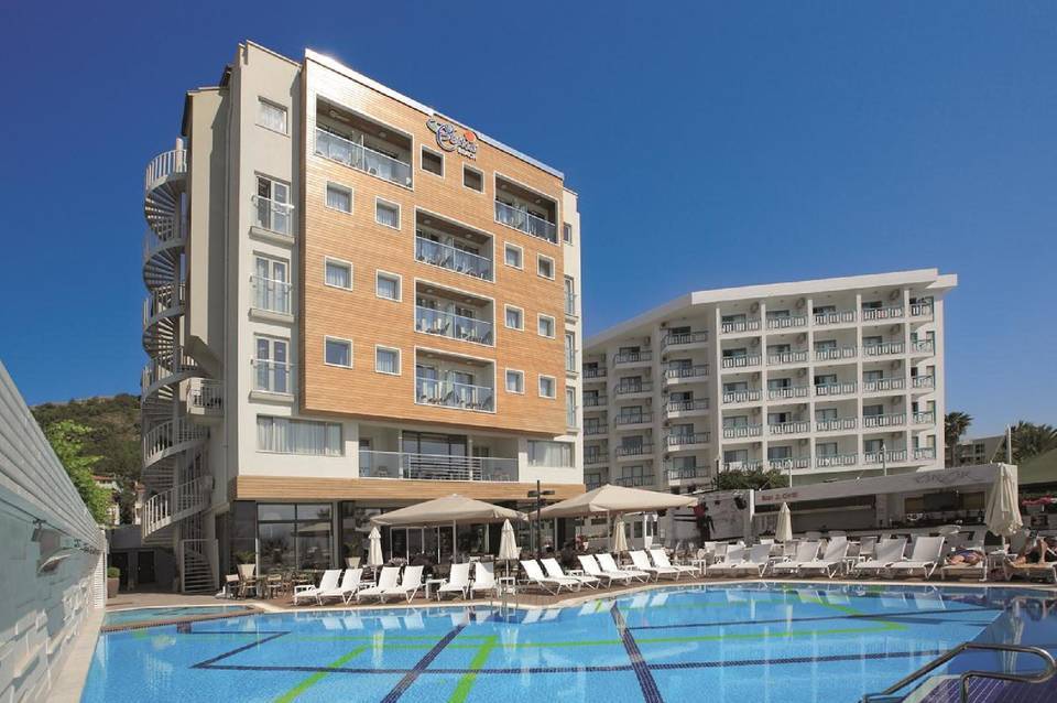 Cettia Beach Resort 1