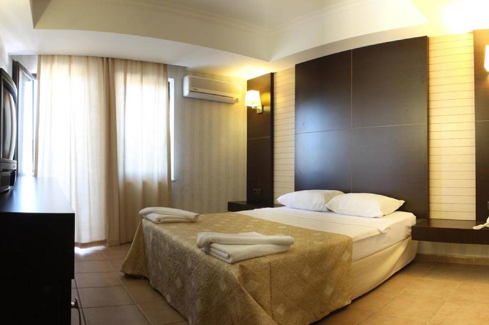 Club Munamar Beach Resort 4