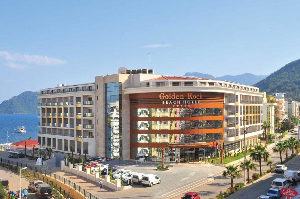 Golden Rock Beach Hotel 1