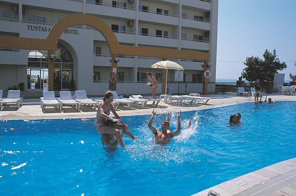 Tuntas Family Suites Kusadasi 5