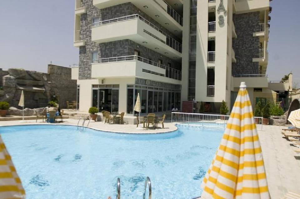Lavitas Hotel 2