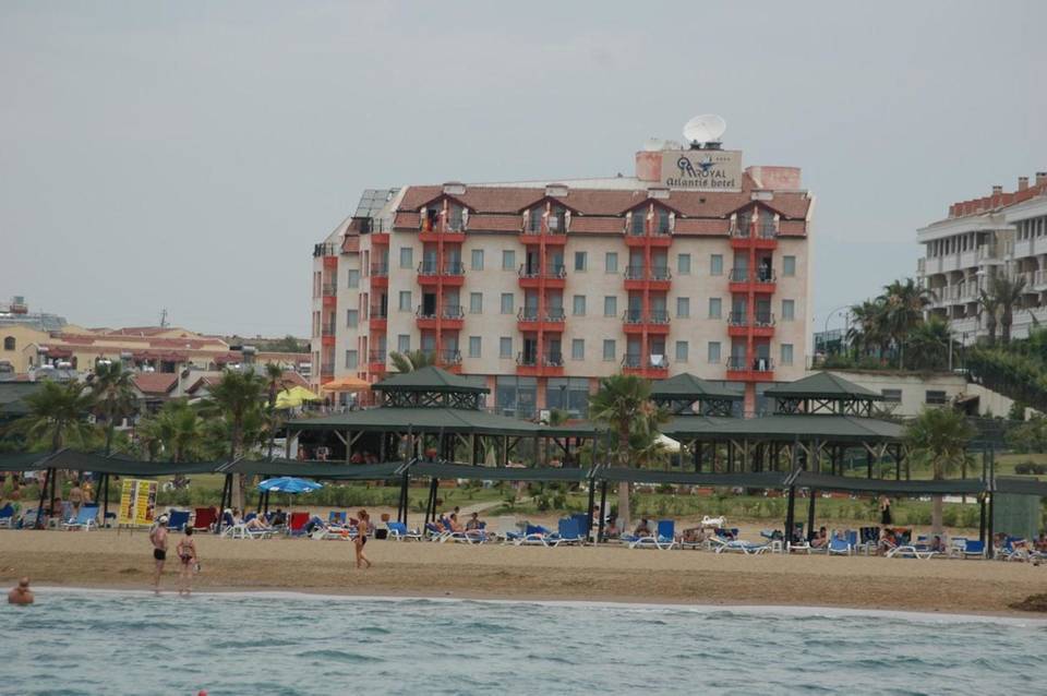 Royal Atlantis Beach 1