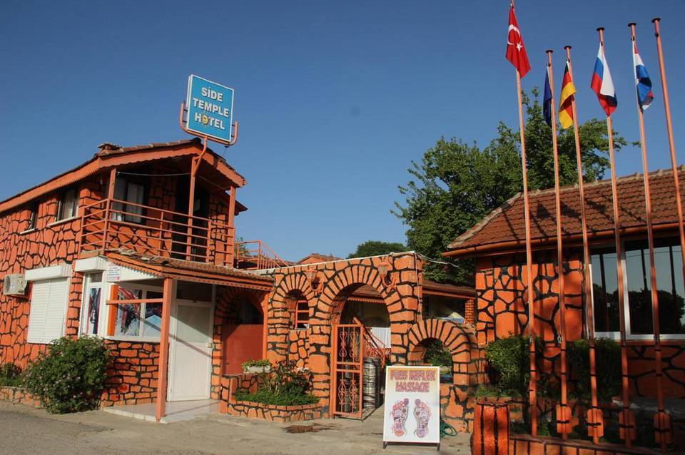 Side Temple Hotel 3