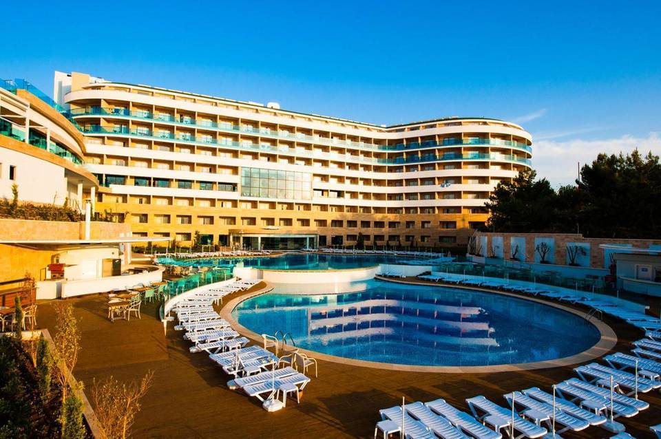 A Good Life Utopia Family Resort 1