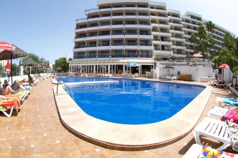 Coral Ocean View Hotel 4