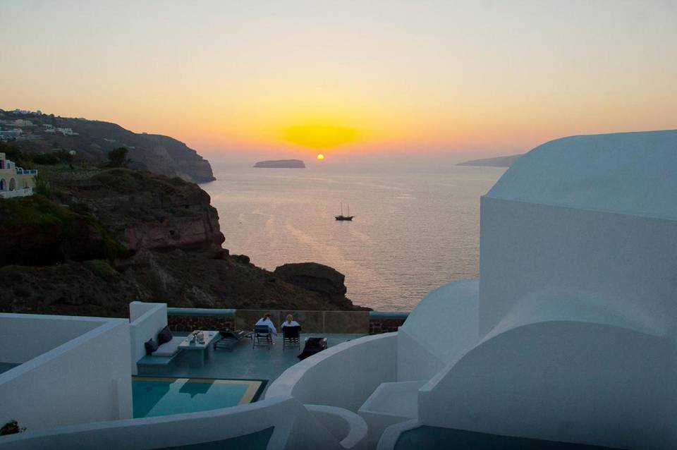 Grand Ambassador Santorini 3