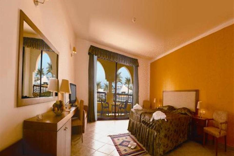 Gorgonia Beach Resort 2