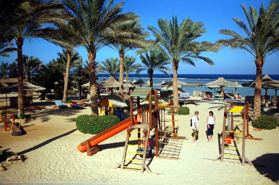 Flamenco Beach & Resort 4
