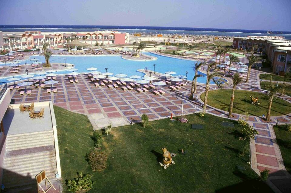 Pickalbatros Royal Moderna Resort 2