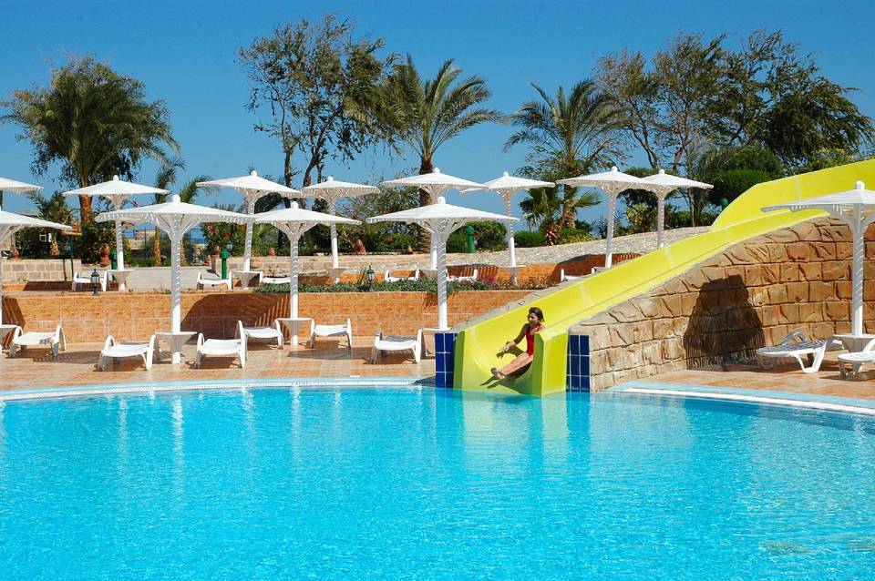 Utopia Beach Club 5