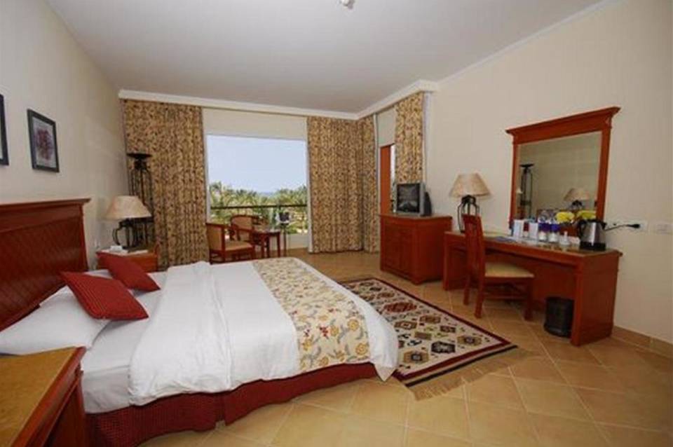Amwaj Oyoun Resort & Casino 3