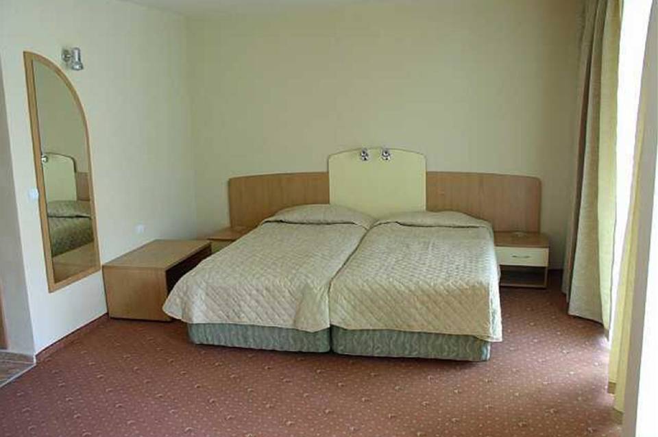 Hotel Diamond 4