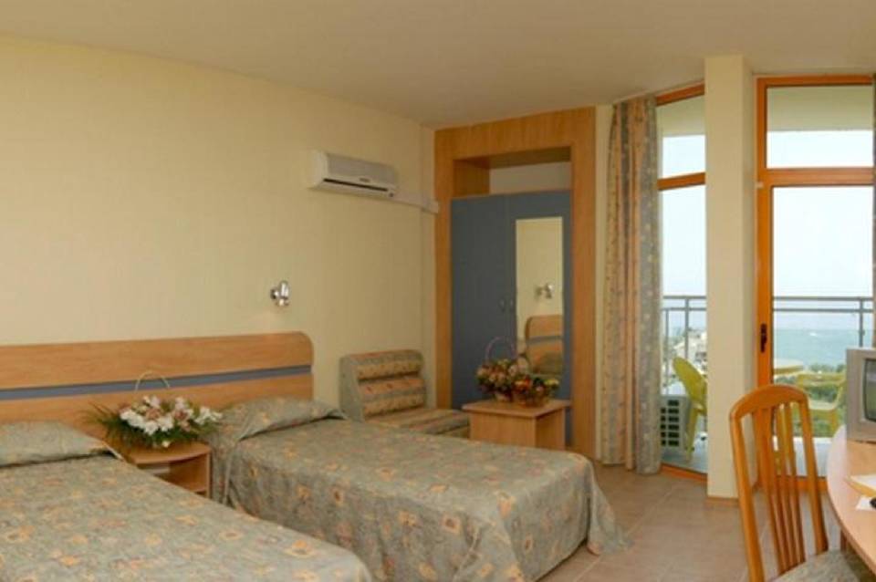 Hotel Sunrise 3