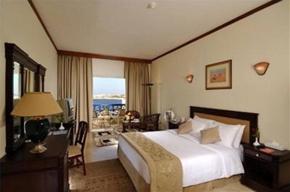 Grand Oasis Resort 3