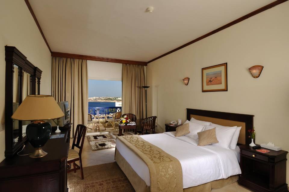 Grand Oasis Resort 4