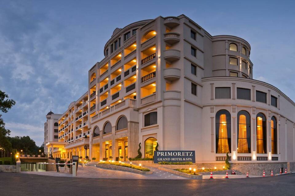 Grand Hotel & Spa Primoretz 2